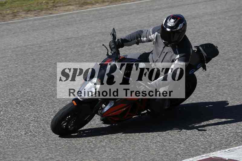 /01 02.04.2026 MAZ ADR/Gruppe rot/ohne